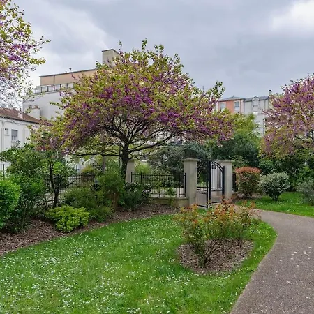 Apartment Paris Marne Elegant